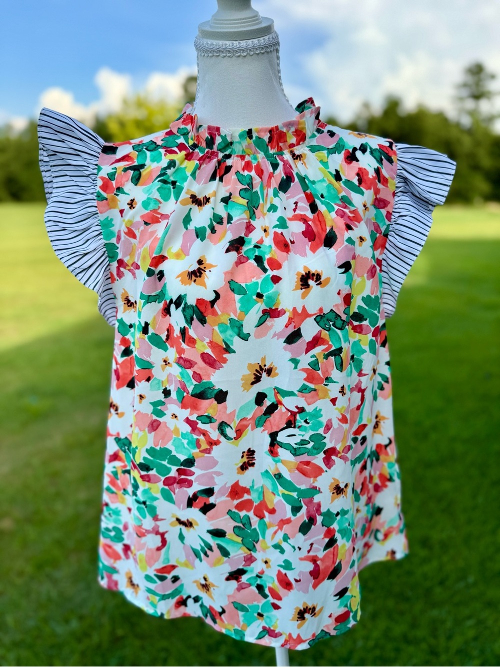 JODIFL Multi Floral Flutter Sleeve Blouse